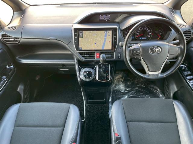 ノア Si ダブルバイビーII 純正10インチナビ Bluetooth/CD/DVD/フルセグTV 4WD バックカメラ クルーズコントロール 両側パワースライドドア アイドリングストップ フリップダウンモニター ETC(2枚目)