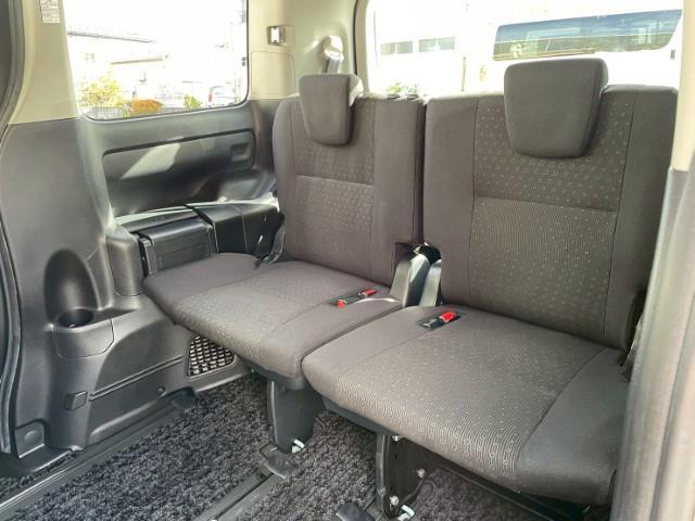 ヴォクシー Ｖ　１５ＡＷ　モンツァ　ハイブロック　ターマー　モンスタＲ／Ｔハイブリッド　ＴＯＹＯＴＡエンブレム　ニューペイント：ナチュラルベージュマイカメタリック　オートマチックハイビーム　純正ＳＤナビ　フルセグ（24枚目）