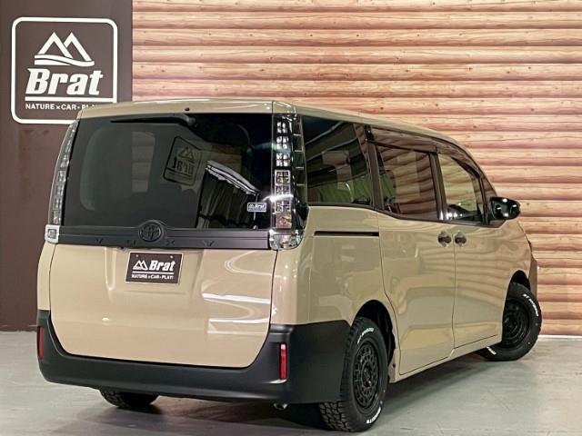 ヴォクシー Ｖ　１５ＡＷ　モンツァ　ハイブロック　ターマー　モンスタＲ／Ｔハイブリッド　ＴＯＹＯＴＡエンブレム　ニューペイント：ナチュラルベージュマイカメタリック　オートマチックハイビーム　純正ＳＤナビ　フルセグ（32枚目）