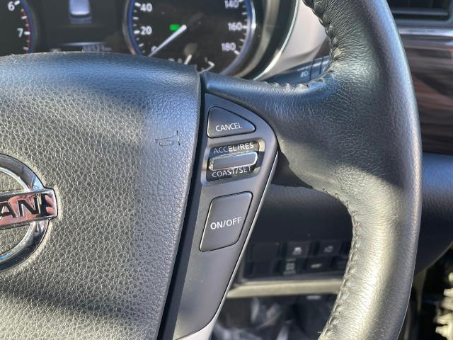 エルグランド ２５０ハイウェイスター　純正メモリーナビ　フルセグＴＶ　アラウンドビューモニター　両側パワースライドドア　クルーズコントロール　純正１８インチアルミ　コーナーセンサー　ＬＥＤヘッドライト　ステアリングリモコン（18枚目）