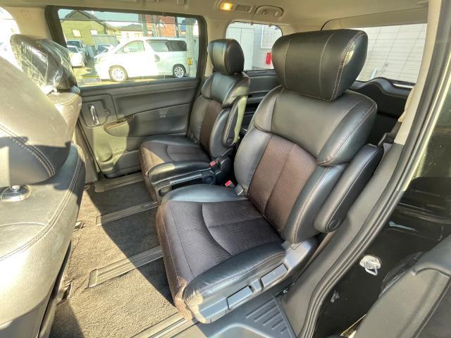 エルグランド ２５０ハイウェイスター　純正メモリーナビ　フルセグＴＶ　アラウンドビューモニター　両側パワースライドドア　クルーズコントロール　純正１８インチアルミ　コーナーセンサー　ＬＥＤヘッドライト　ステアリングリモコン（23枚目）