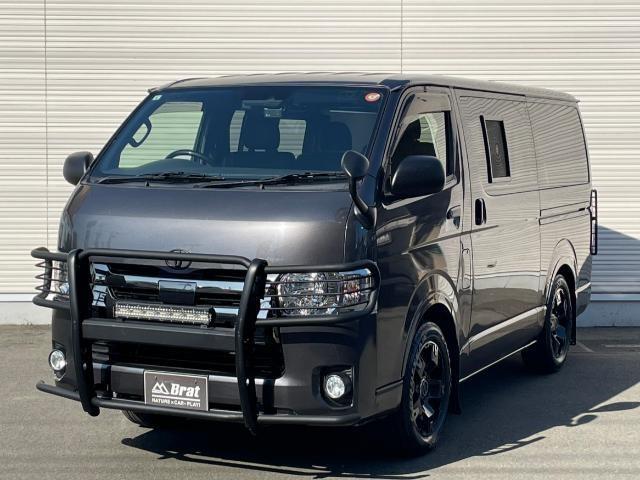 ハイエースバン スーパーGL ダーク プライムII 純正SDナビ グリルガード テールガード ベットキット フリップダウンモニター グッドイヤーホワイトレタータイヤ 衝突軽減ブレーキ レーンキープアシスト 前後ドライブレコーダー ステアリングリモコン(25枚目)