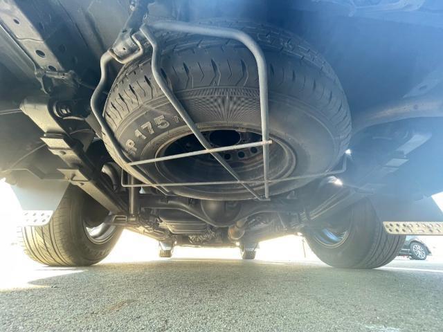 ハイエースバン スーパーGL ダーク プライムII 純正SDナビ グリルガード テールガード ベットキット フリップダウンモニター グッドイヤーホワイトレタータイヤ 衝突軽減ブレーキ レーンキープアシスト 前後ドライブレコーダー ステアリングリモコン(35枚目)