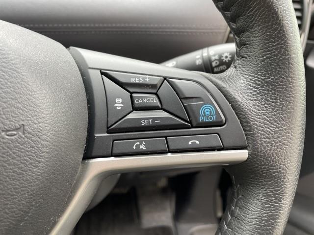 セレナ ハイウェイスターV プロパイロット 電動サイドステップ BSM フリップダウンモニター 両側パワースライドドア 純正10インチSDナビ アラウンドビューモニター パーキングアシスト ETC(18枚目)