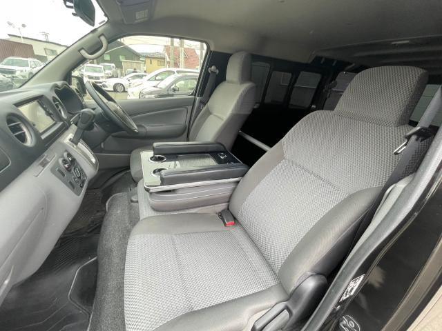 ＮＶ３５０キャラバンバン ＤＸ　純正メモリーナビ　フルセグＴＶ　バックカメラ　ベットキット　ＬＥＤヘッドライト　ＥＴＣ　フォグライト　電動格納ミラー　パートタイム４ＷＤ　純正フロアマット　衝突軽減ブレーキ（17枚目）