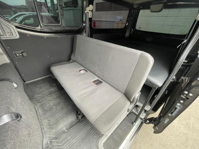 ＮＶ３５０キャラバンバン ＤＸ　純正メモリーナビ　フルセグＴＶ　バックカメラ　ベットキット　ＬＥＤヘッドライト　ＥＴＣ　フォグライト　電動格納ミラー　パートタイム４ＷＤ　純正フロアマット　衝突軽減ブレーキ（18枚目）