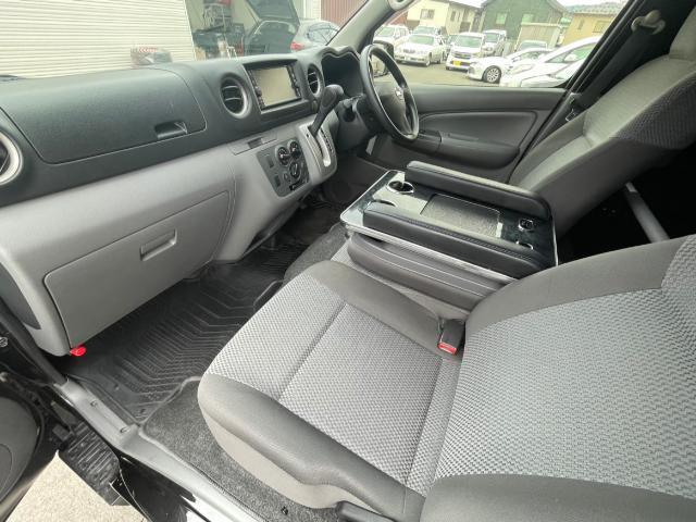 ＮＶ３５０キャラバンバン ＤＸ　純正メモリーナビ　フルセグＴＶ　バックカメラ　ベットキット　ＬＥＤヘッドライト　ＥＴＣ　フォグライト　電動格納ミラー　パートタイム４ＷＤ　純正フロアマット　衝突軽減ブレーキ（21枚目）