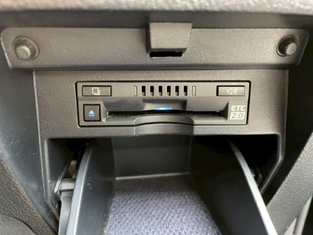 アルファードハイブリッド ＳＲ　Ｃパッケージ　両側パワースライドドア　社外セキュリティ　フリップダウンモニター　プリクラッシュセーフティ　レーンキープアシスト　ＲＣＴＡ　デジタルインナーミラー　パーキングアシスト　ステアリングヒーター（13枚目）