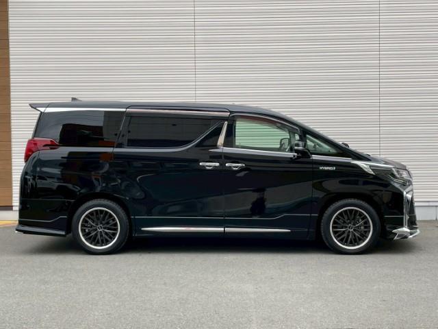 アルファードハイブリッド ＳＲ　Ｃパッケージ　両側パワースライドドア　社外セキュリティ　フリップダウンモニター　プリクラッシュセーフティ　レーンキープアシスト　ＲＣＴＡ　デジタルインナーミラー　パーキングアシスト　ステアリングヒーター（36枚目）