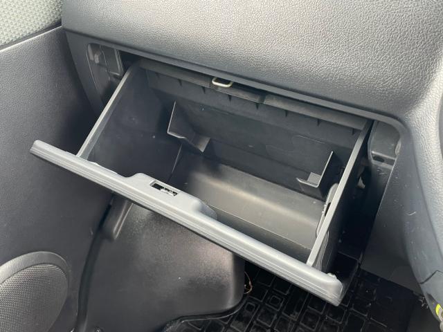 タウンエースバン ＧＬ　前後ドライブレコーダー　センターデフロック　純正ラバーマット　ＥＴＣ　純正オーディオ　リアフォグライト（8枚目）