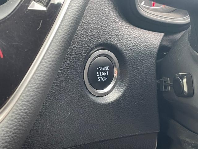 カローラスポーツ Ｇ　Ｘ　モデリスタエアロ　社外ＳＤナビ　ＣＤ／ＤＶＤ／ＢＴ／フルセグＴＶ　バックカメラ　純正ラバーマット　ドライブモード切替　ワイパーデアイサー　電動パーキンググブレーキ　純正エンジンスターター　ＥＴＣ（7枚目）