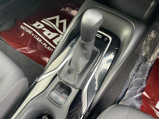 カローラスポーツ Ｇ　Ｘ　モデリスタエアロ　社外ＳＤナビ　ＣＤ／ＤＶＤ／ＢＴ／フルセグＴＶ　バックカメラ　純正ラバーマット　ドライブモード切替　ワイパーデアイサー　電動パーキンググブレーキ　純正エンジンスターター　ＥＴＣ（9枚目）