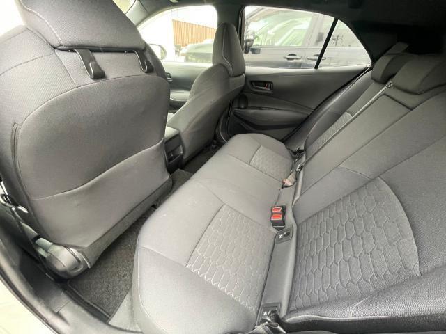 カローラスポーツ Ｇ　Ｘ　モデリスタエアロ　社外ＳＤナビ　ＣＤ／ＤＶＤ／ＢＴ／フルセグＴＶ　バックカメラ　純正ラバーマット　ドライブモード切替　ワイパーデアイサー　電動パーキンググブレーキ　純正エンジンスターター　ＥＴＣ（19枚目）