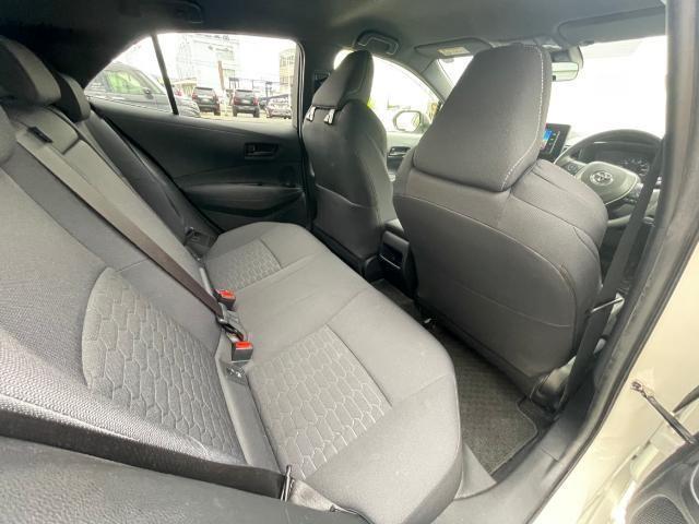 カローラスポーツ Ｇ　Ｘ　モデリスタエアロ　社外ＳＤナビ　ＣＤ／ＤＶＤ／ＢＴ／フルセグＴＶ　バックカメラ　純正ラバーマット　ドライブモード切替　ワイパーデアイサー　電動パーキンググブレーキ　純正エンジンスターター　ＥＴＣ（20枚目）