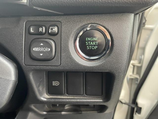 レジアスエースバン スーパーＧＬ　ダークプライム　社外メモリーナビ　フルセグＴＶ　バックカメラ　ＬＥＤヘッドライト　フロントスポイラー　オーバーフェンダー　シートカバー　前後ドライブレコーダー　ＬＥＤテールライト　ビルドインＥＴＣ（8枚目）