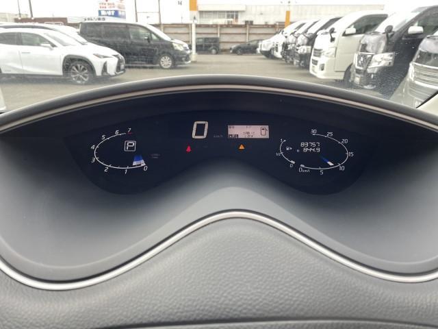 セレナ ハイウェイスター　アドバンスドセーフティパッケージ　４ＷＤ　片側パワースライドドア　クルーズコントロール　電動格納ミラー　バックカメラ　ＷＡＣ　アイドリングストップ　全方位カメラ（12枚目）