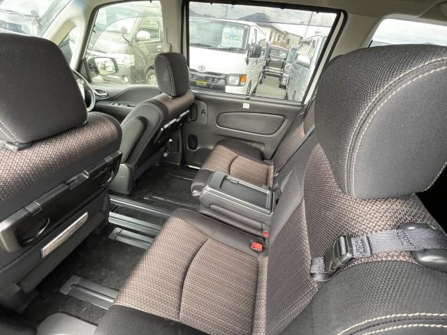 セレナ ハイウェイスター　アドバンスドセーフティパッケージ　４ＷＤ　片側パワースライドドア　クルーズコントロール　電動格納ミラー　バックカメラ　ＷＡＣ　アイドリングストップ　全方位カメラ（26枚目）