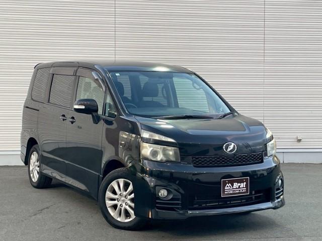 ヴォクシー ＺＳ　社外スピーカー　前方ドラレコ　両側パワースライドドア　ＥＴＣ　４ＷＤ　前席シートヒーター　アルパインナビ　電動格納ミラー（31枚目）