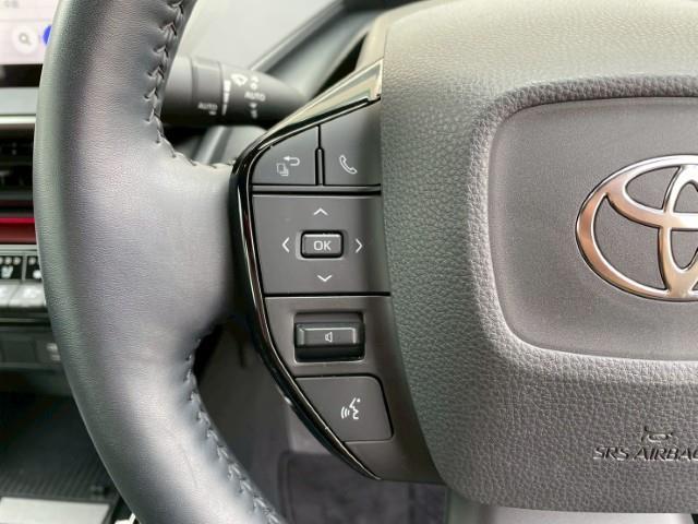 プリウス Z 全方位カメラ 黒革シート スマートキー 前席シートヒーター 前席シートエアコン プリクラッシュセーフティ ステアリングヒーター 2.0ETC オートハイビーム パワーバックドア パノラマルーフ(13枚目)