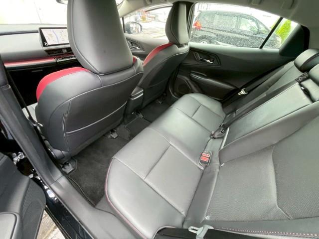 プリウス Z 全方位カメラ 黒革シート スマートキー 前席シートヒーター 前席シートエアコン プリクラッシュセーフティ ステアリングヒーター 2.0ETC オートハイビーム パワーバックドア パノラマルーフ(28枚目)