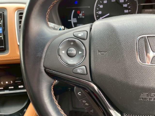 ヴェゼル ハイブリッドＺ・ホンダセンシング　４ＷＤ　ホンダセンシング　純正ギャザズＳＤナビ　バックカメラ　レーダークルコン　ハーフレザーシート　前席シートヒーター　ＥＴＣ　ＵＳＢ入力端子　トラクションコントロール　レーンキープアシスト（13枚目）