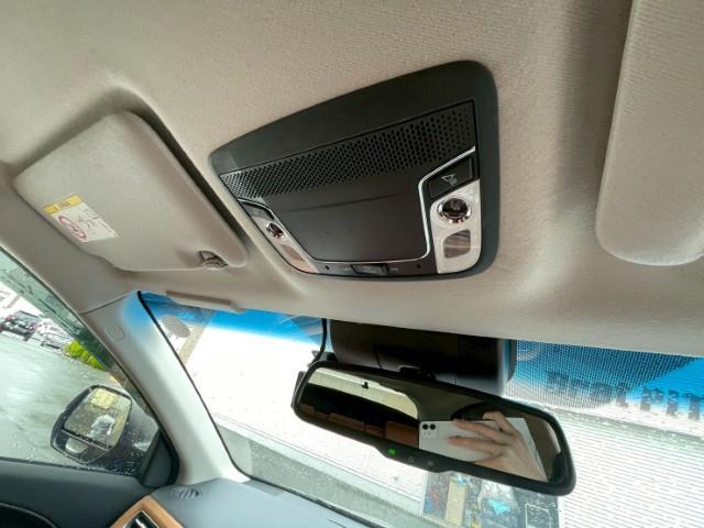 ヴェゼル ハイブリッドＺ・ホンダセンシング　４ＷＤ　ホンダセンシング　純正ギャザズＳＤナビ　バックカメラ　レーダークルコン　ハーフレザーシート　前席シートヒーター　ＥＴＣ　ＵＳＢ入力端子　トラクションコントロール　レーンキープアシスト（20枚目）