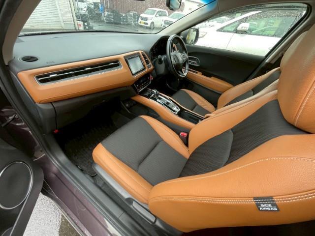 ヴェゼル ハイブリッドＺ・ホンダセンシング　４ＷＤ　ホンダセンシング　純正ギャザズＳＤナビ　バックカメラ　レーダークルコン　ハーフレザーシート　前席シートヒーター　ＥＴＣ　ＵＳＢ入力端子　トラクションコントロール　レーンキープアシスト（25枚目）