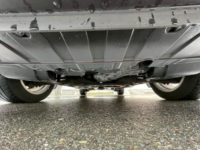 ヴェゼル ハイブリッドＺ・ホンダセンシング　４ＷＤ　ホンダセンシング　純正ギャザズＳＤナビ　バックカメラ　レーダークルコン　ハーフレザーシート　前席シートヒーター　ＥＴＣ　ＵＳＢ入力端子　トラクションコントロール　レーンキープアシスト（42枚目）