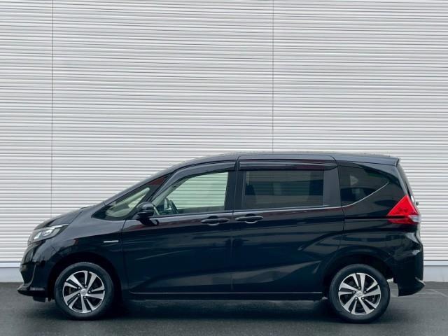 フリードハイブリッド ハイブリッド・Ｇホンダセンシング　４ＷＤ　ホンダセンシング　純正ギャザスＳＤナビ　ＵＳＢ入力端子　バックカメラ　ハーフレザーシート　前席シートヒーター　レーダークルコン　レーンキープアシスト　両側パワースライドドア　ＥＴＣ（28枚目）