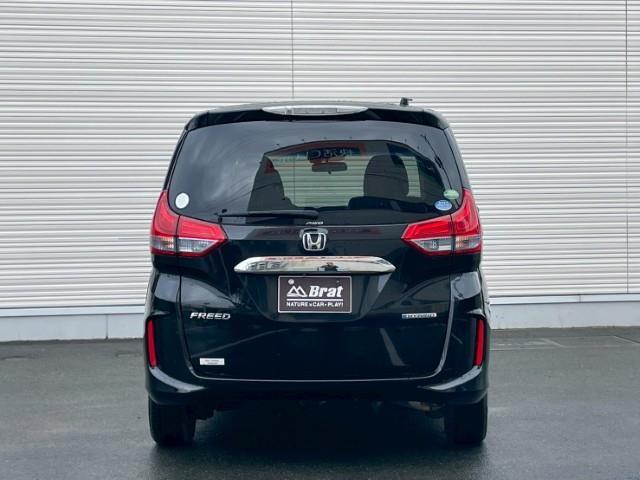 フリードハイブリッド ハイブリッド・Ｇホンダセンシング　４ＷＤ　ホンダセンシング　純正ギャザスＳＤナビ　ＵＳＢ入力端子　バックカメラ　ハーフレザーシート　前席シートヒーター　レーダークルコン　レーンキープアシスト　両側パワースライドドア　ＥＴＣ（30枚目）
