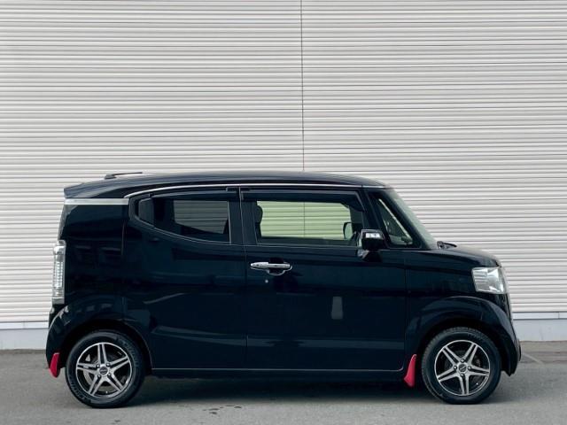 N-BOXスラッシュ G・ターボAパッケージ 純正8インチSDナビパドルシフト ステアリングリモコン 電動格納ミラー フォグランプ エンジンスタートボタン 4WD スマートキー バックカメラ ETC フロアマット(30枚目)