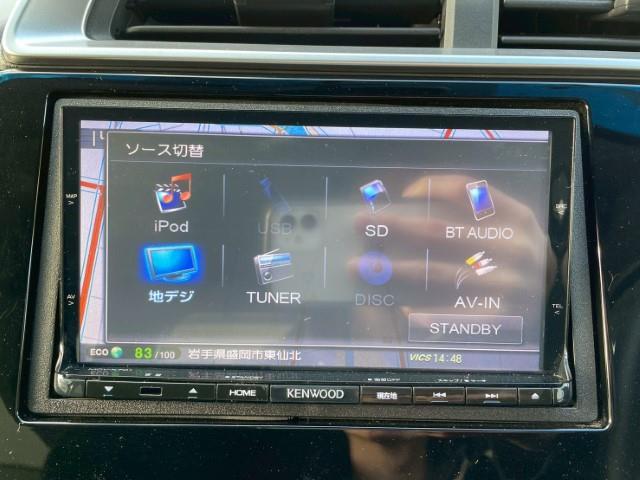 フィットハイブリッド Ｆコンフォートエディション　社外ＳＤナビ　フルセグＴＶ　バックカメラ　シートヒーター　ＬＥＤヘッドライト　オートライト　ビルドインＥＴＣ　フロントワイパーデアイサー　ステアリングリモコン（5枚目）