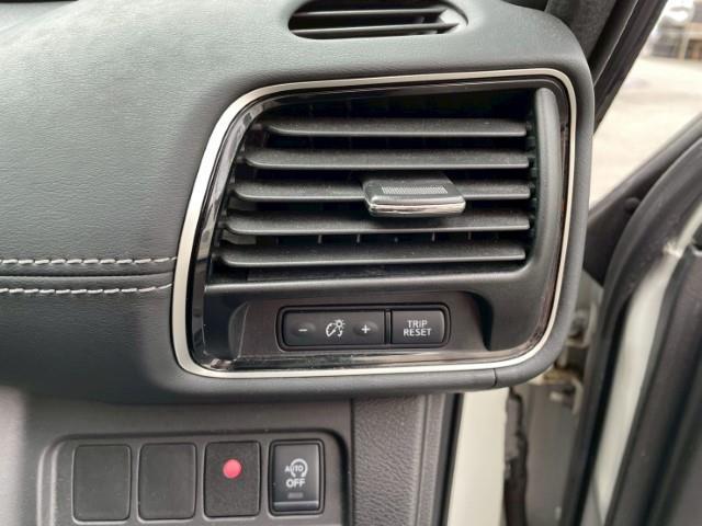 セレナ ハイウェイスター VセレクションII アラウンドビューモニター フリップダウンモニター 純正LEDヘッドライト・フォグランプ エマージェンシーブレーキ ドラレコ(14枚目)