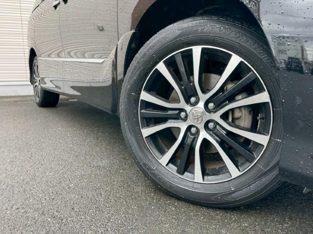 エスティマハイブリッド アエラス プレミアムエディション 純正HDDナビ ステアリングリモコン 電格ミラー フォグライト 純正フリップダウン オートライト 運転席パワーシート 社外フロアマット ETC(32枚目)