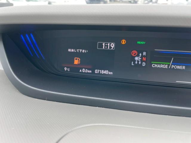 フリードハイブリッド ハイブリッド・Gホンダセンシング スペアキー バックカメラ スマートキー ホンダセンシング レーダークルーズ LEDヘッドライト 両側パワースライドドア ETC 前方ドラレコ フリップダウンモニター 横滑り防止(11枚目)