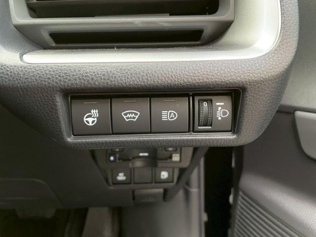 プリウス U 純正ディスプレイオーディオ フルセグTV 全方位カメラ ステアリングヒーター 社外前後ドライブレコーダー レーダークルーズコントロール LEDヘッドライト ETC2.0 AVH ステアリングリモコン(11枚目)