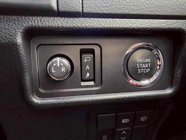 ランドクルーザープラド TX Lパッケージ 純正SDナビ 純正エンジンスターター レーダークルーズコントロール 寒冷地仕様 エクストリームJ17インチアルミ ドライブレコーダー 電動格納ミラー コーナーセンサー シートヒーター(10枚目)