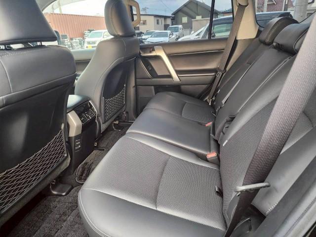 ランドクルーザープラド TX Lパッケージ 純正SDナビ 純正エンジンスターター レーダークルーズコントロール 寒冷地仕様 エクストリームJ17インチアルミ ドライブレコーダー 電動格納ミラー コーナーセンサー シートヒーター(28枚目)