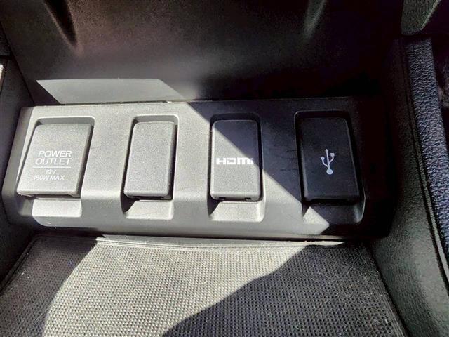 ヴェゼル ハイブリッドZ・ホンダセンシング 純正ナビBT/CD/フルセグTV/HDMIバックカメラ純正エンジンスタータークルーズコントロールLEDヘッドライトフロントフォグレーンキープアシストホンダセンシング前席シートヒーター(7枚目)