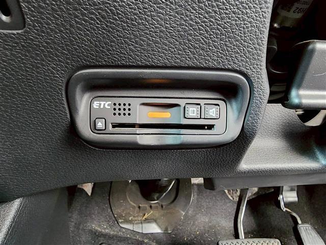 ヴェゼル ハイブリッドZ・ホンダセンシング 純正ナビBT/CD/フルセグTV/HDMIバックカメラ純正エンジンスタータークルーズコントロールLEDヘッドライトフロントフォグレーンキープアシストホンダセンシング前席シートヒーター(19枚目)