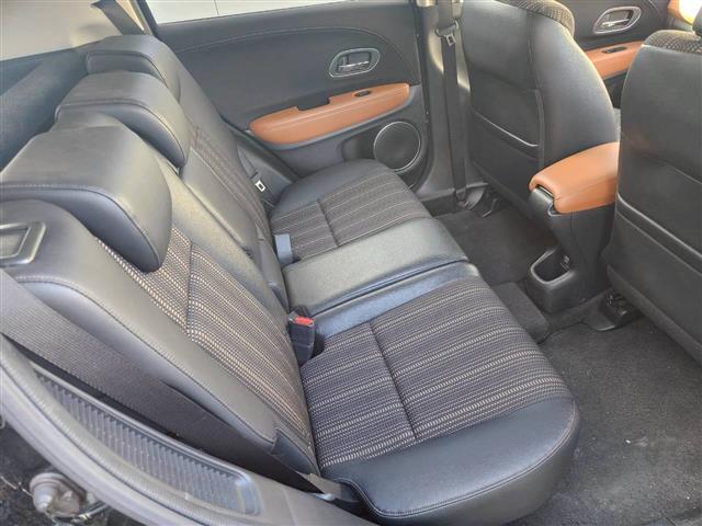 ヴェゼル ハイブリッドZ・ホンダセンシング 純正ナビBT/CD/フルセグTV/HDMIバックカメラ純正エンジンスタータークルーズコントロールLEDヘッドライトフロントフォグレーンキープアシストホンダセンシング前席シートヒーター(23枚目)