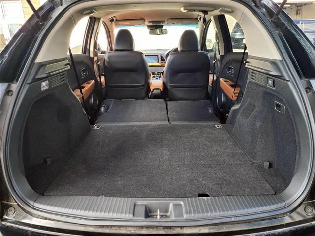 ヴェゼル ハイブリッドZ・ホンダセンシング 純正ナビBT/CD/フルセグTV/HDMIバックカメラ純正エンジンスタータークルーズコントロールLEDヘッドライトフロントフォグレーンキープアシストホンダセンシング前席シートヒーター(31枚目)