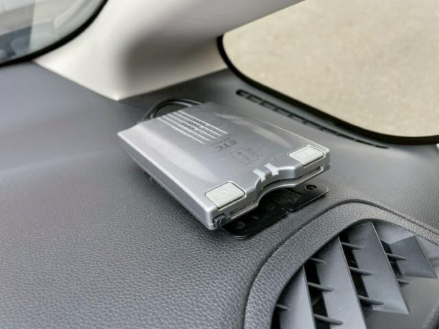 シャトル ハイブリッドX 純正ナビ バックカメラ パドルシフト クルーズコントロール LEDヘッドライト 電動格納ミラー ステアリングリモコン フロントワイパーデアイサー ETC(10枚目)