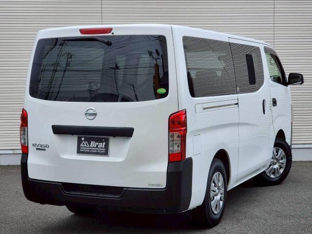 NV350キャラバンバン DX アラウンドビューモニター 社外オーディオ フルセグ/CD/BT 純正フロアマット 衝突被害軽減ブレーキ ETC 切替4WD レザー調シートカバー スペアキー(3枚目)