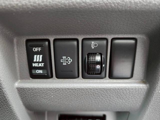 NV350キャラバンバン DX アラウンドビューモニター 社外オーディオ フルセグ/CD/BT 純正フロアマット 衝突被害軽減ブレーキ ETC 切替4WD レザー調シートカバー スペアキー(15枚目)