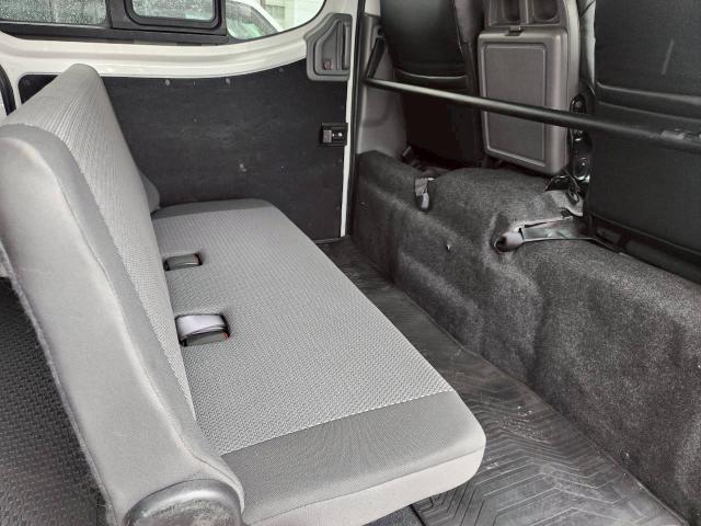 NV350キャラバンバン DX アラウンドビューモニター 社外オーディオ フルセグ/CD/BT 純正フロアマット 衝突被害軽減ブレーキ ETC 切替4WD レザー調シートカバー スペアキー(30枚目)