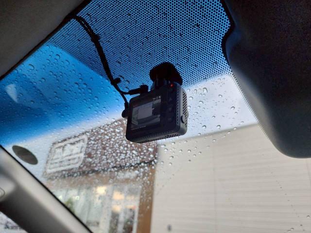 ★グレード、オプション、カラーリングなど多様な種類のお車を揃えております。見比べながらご覧頂けます★