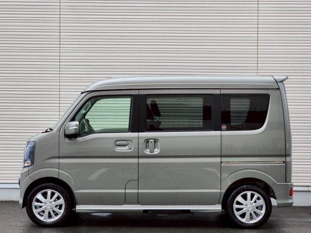 エブリイワゴン ＰＺターボスペシャル　４ＷＤ　両側パワースライドドア　ＬＥＤヘッドライト　アイドリングストップ　横滑り防止措置　レーンキープアシスト　ライトレベライザー　ＡＡＣ　純正ＡＷ　スマートキー　オートライト　ワンオーナー（32枚目）