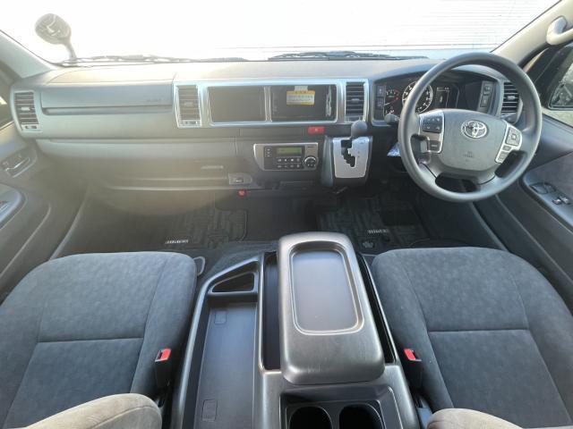 ハイエースワゴン ＧＬ　前後ソナー　デジタルインナーミラー　ＬＥＤヘッドライト　フォグ　片側パワスラ　純正フロアマット　オートハイビーム　トヨタセーフティセンス　スペアキー　保証書　取扱説明書（2枚目）