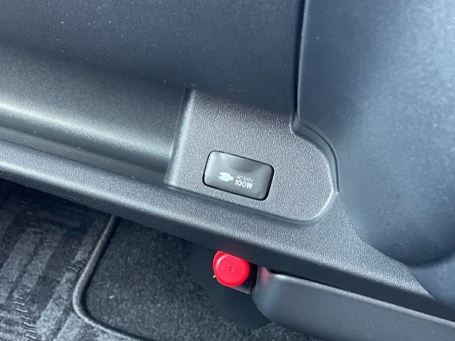 ハイエースワゴン ＧＬ　前後ソナー　デジタルインナーミラー　ＬＥＤヘッドライト　フォグ　片側パワスラ　純正フロアマット　オートハイビーム　トヨタセーフティセンス　スペアキー　保証書　取扱説明書（15枚目）